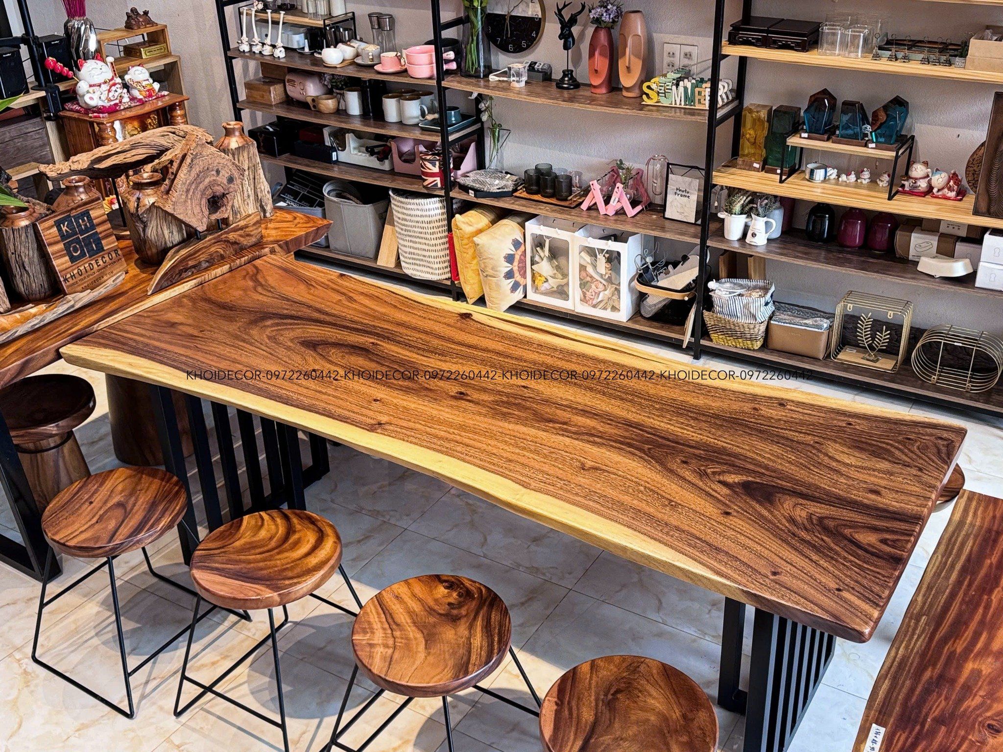  BÀN GỖ ME TÂY 220 x 73-71 x 5 cm 