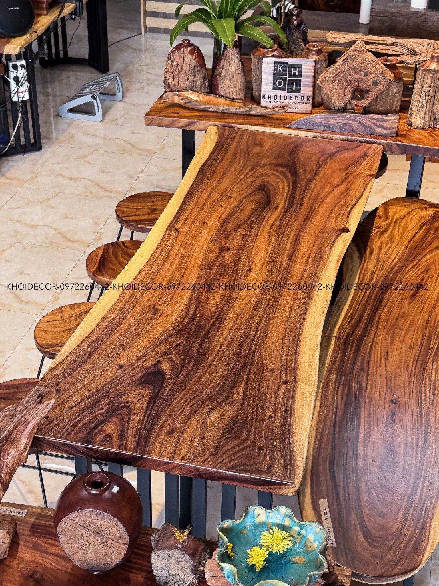  BÀN GỖ ME TÂY 220 x 73-71 x 5 cm 