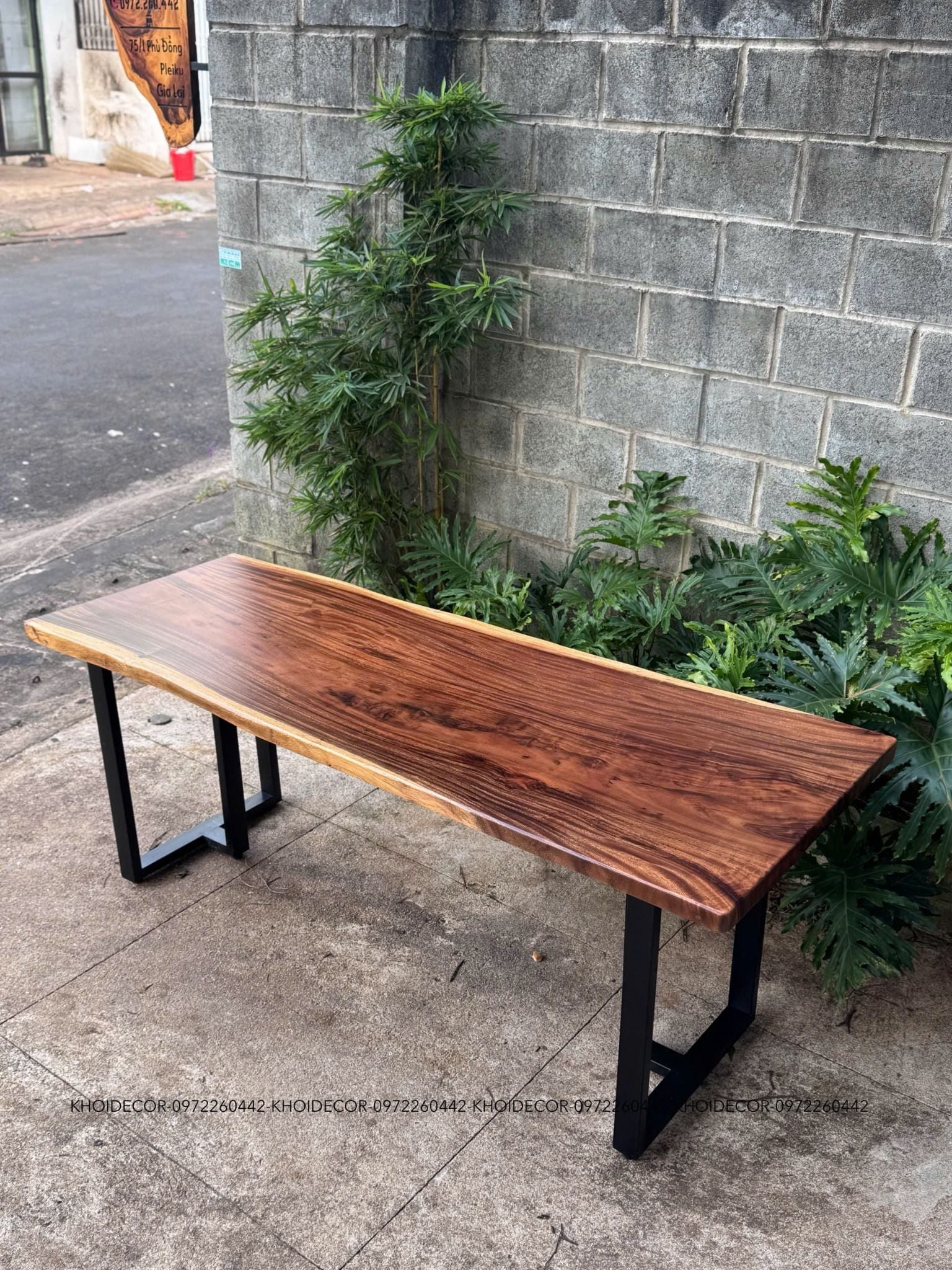  BÀN GỖ ME TÂY 200 x 72-82 x 5 cm 