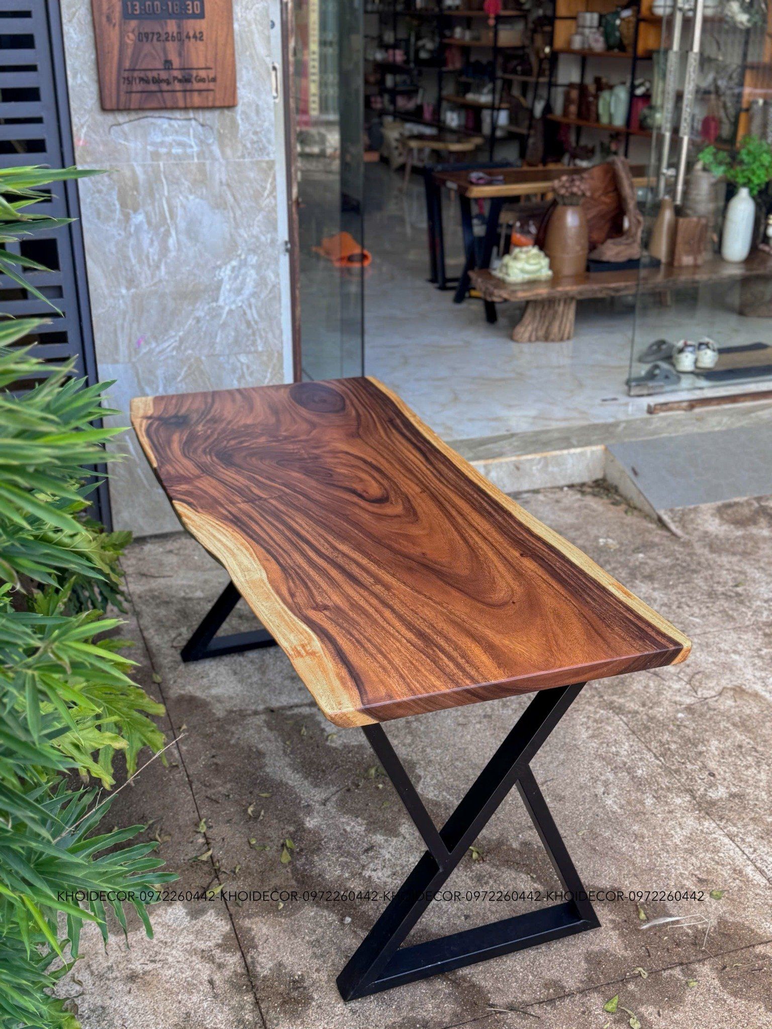  BÀN GỖ ME TÂY 160 x 66-70 x 4 cm 