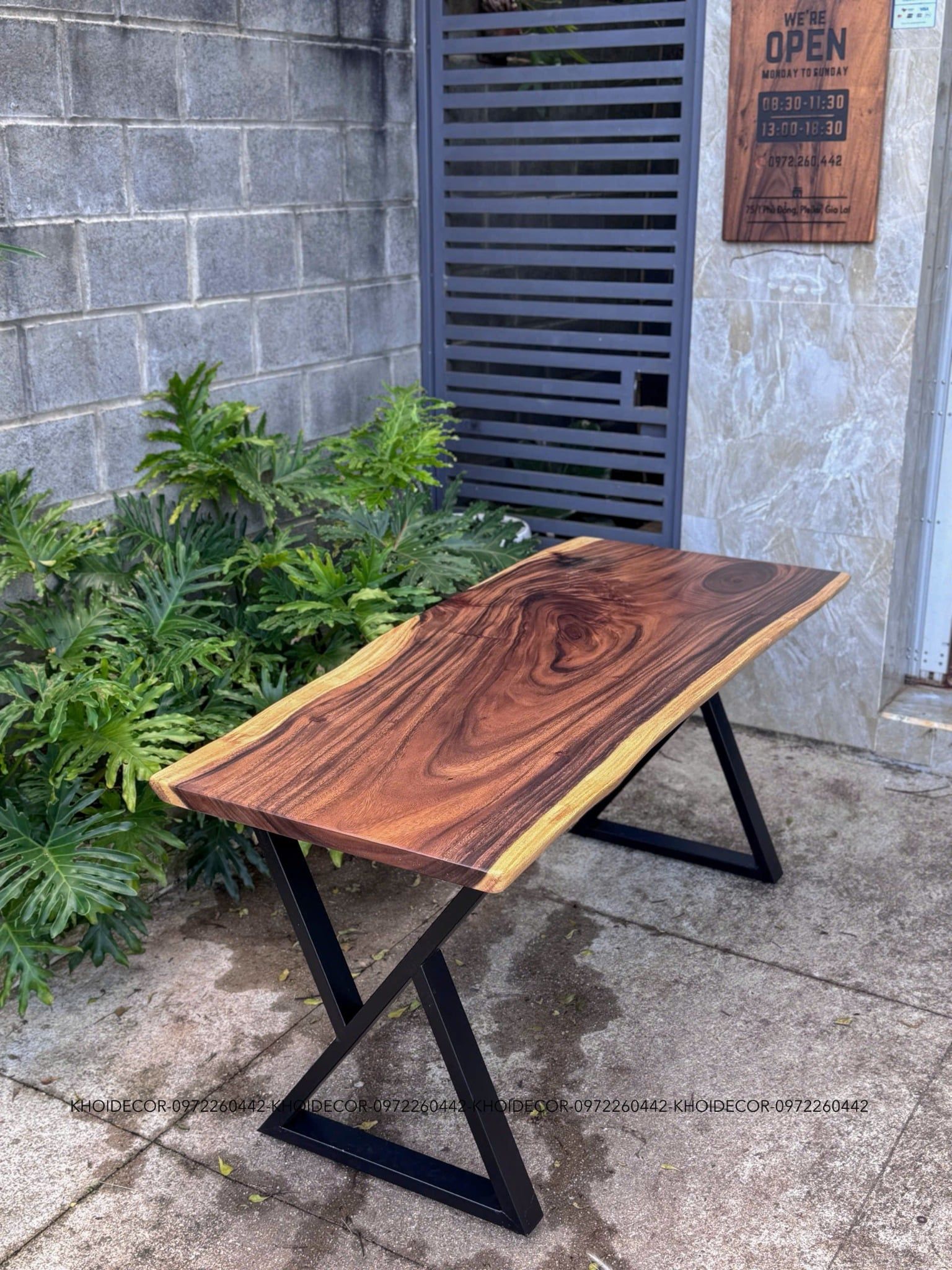  BÀN GỖ ME TÂY 160 x 66-70 x 4 cm 