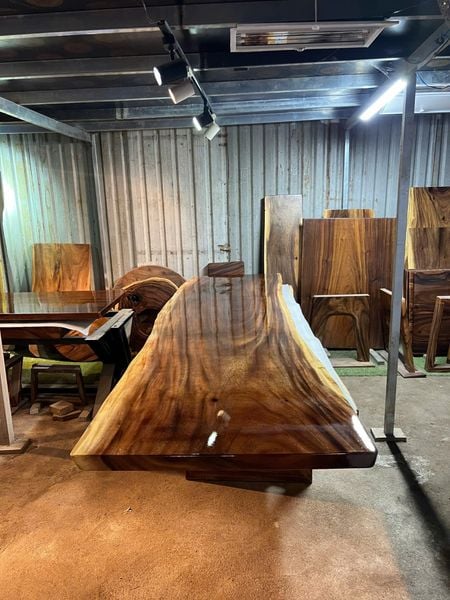  BÀN GỖ ME TÂY 320 x 90-88-92 x 5 cm 