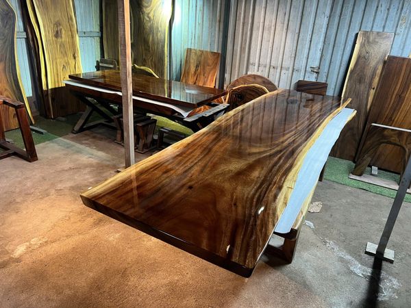  BÀN GỖ ME TÂY 320 x 90-88-92 x 5 cm 