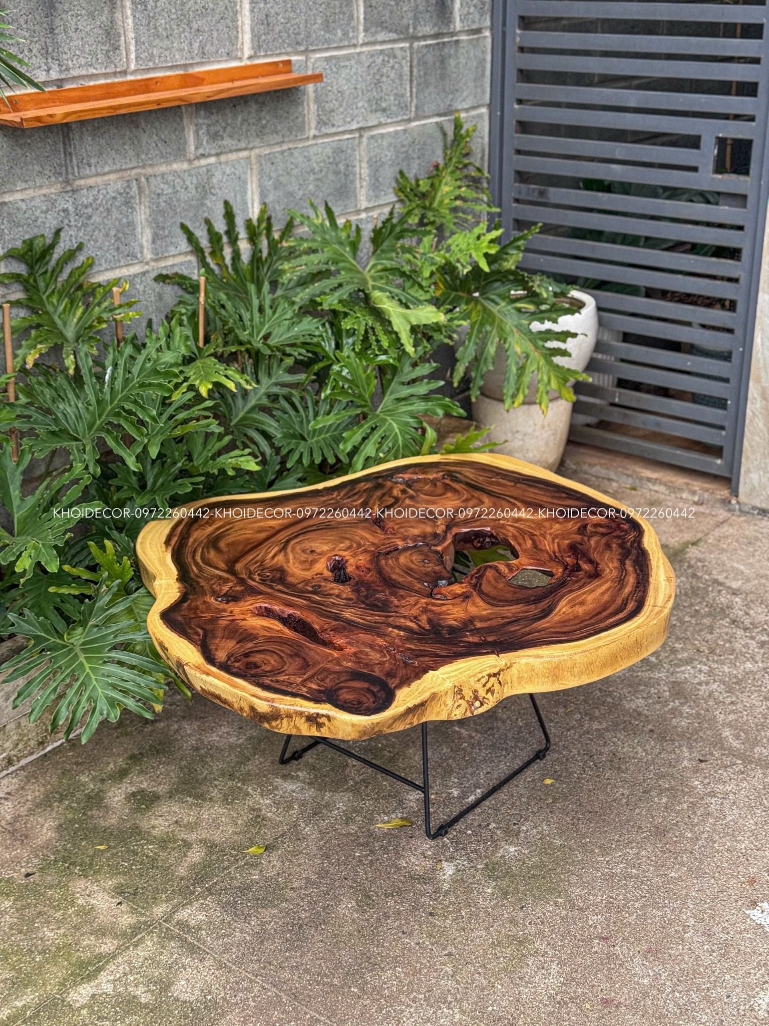  BÀN GỖ ME TÂY 105 x 95 x 7 cm 