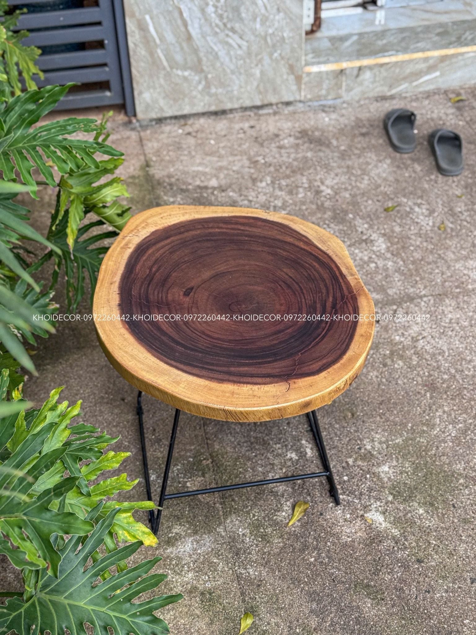  BÀN GỖ ME TÂY 63 x 55 x 5 cm 