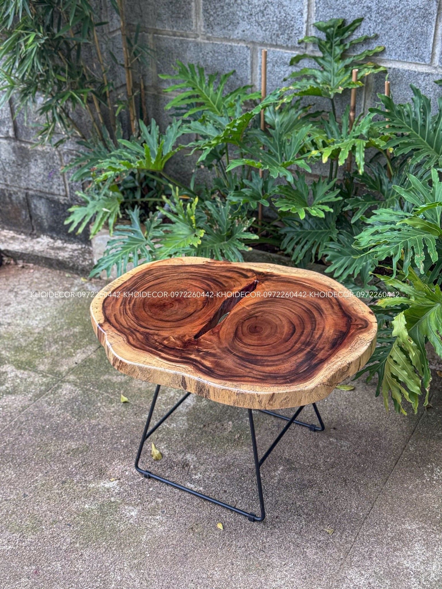  BÀN GỖ ME TÂY 77 x 58 x 5 cm 