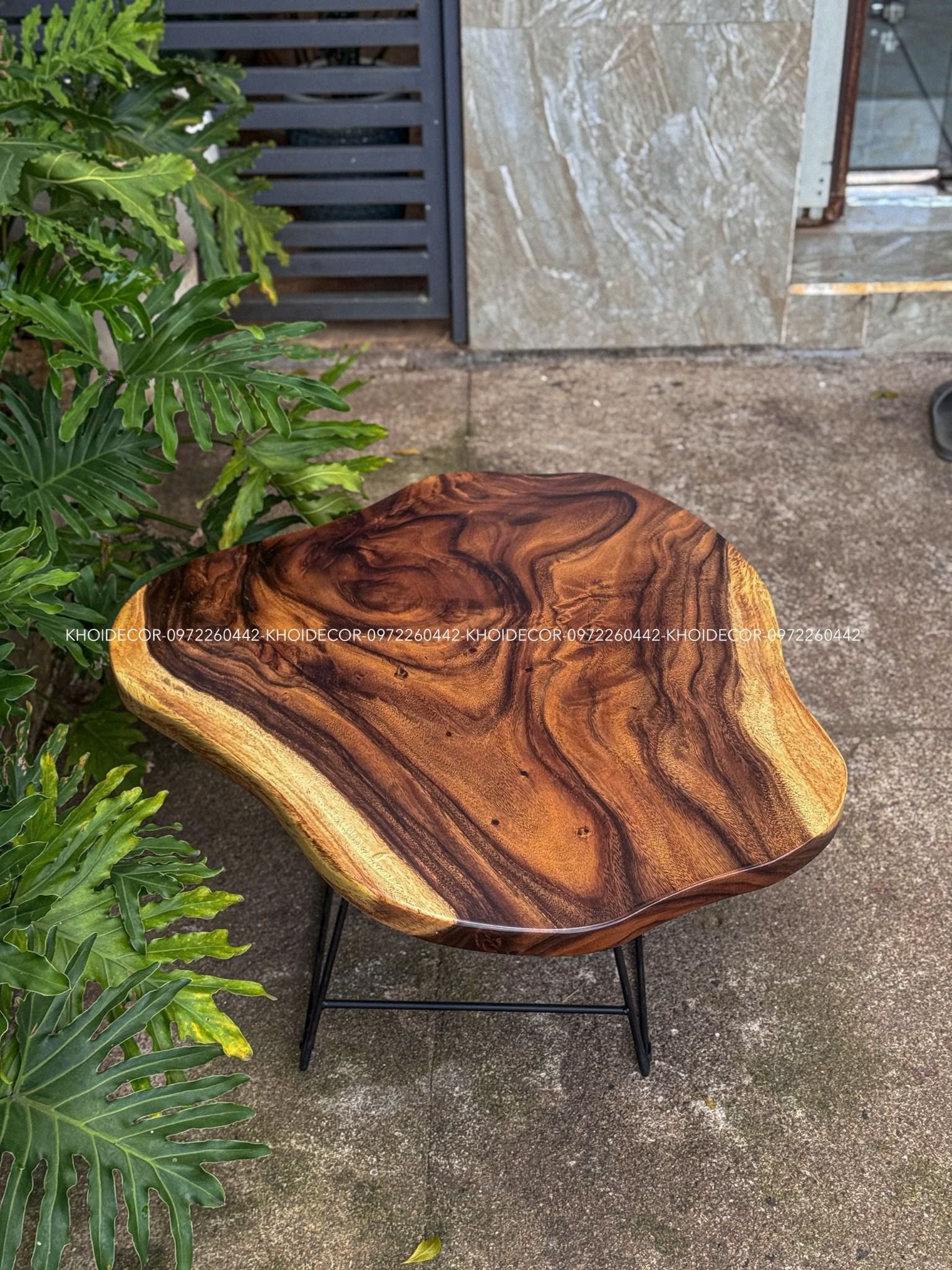  BÀN GỖ ME TÂY 79 x 75 x 3,5 cm 