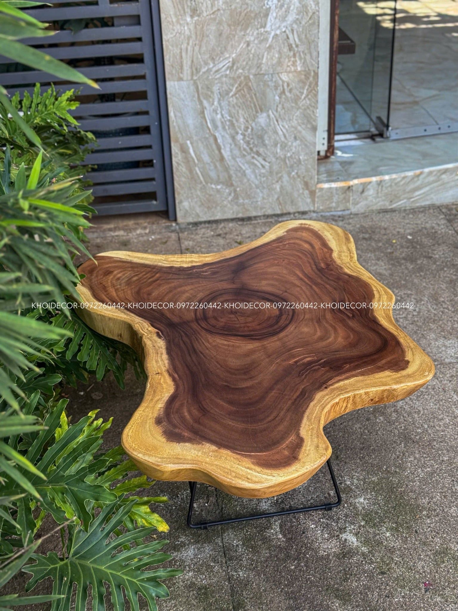  BÀN GỖ ME TÂY 116 x 102 x 7 cm 