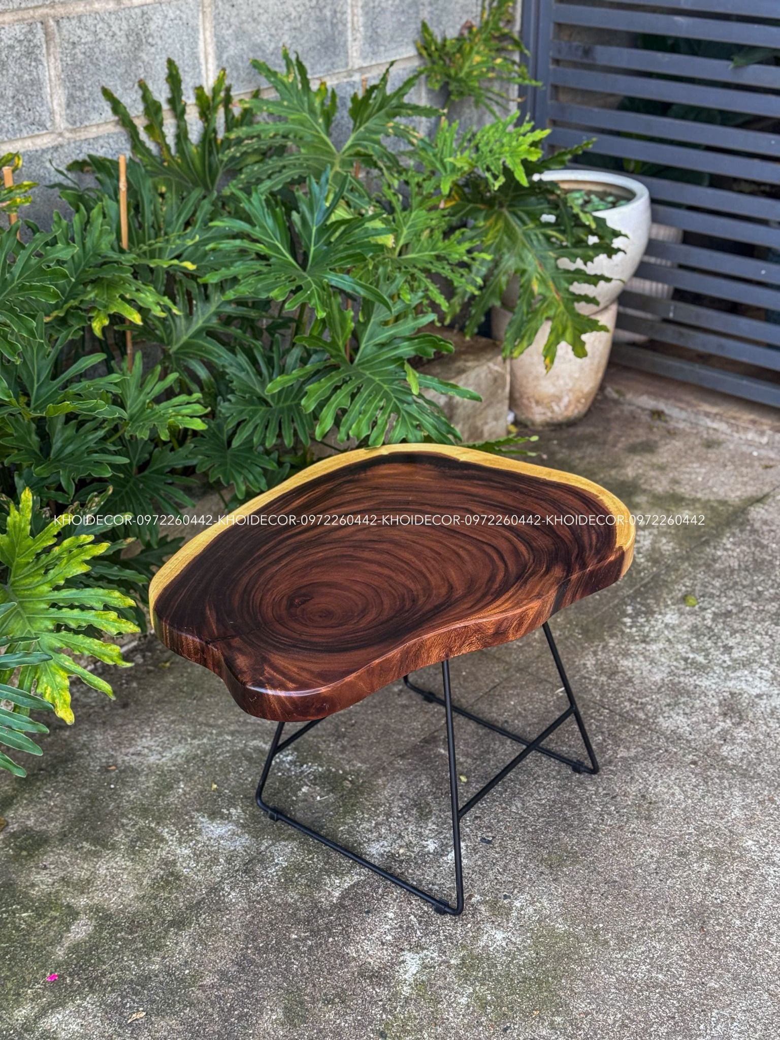  BÀN GỖ ME TÂY 74 x 54 x 5 cm 