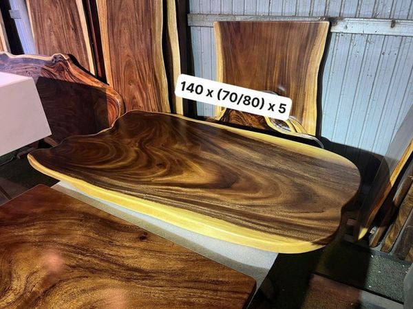  BÀN GỖ ME TÂY 140 x 70-80 x 5 cm 