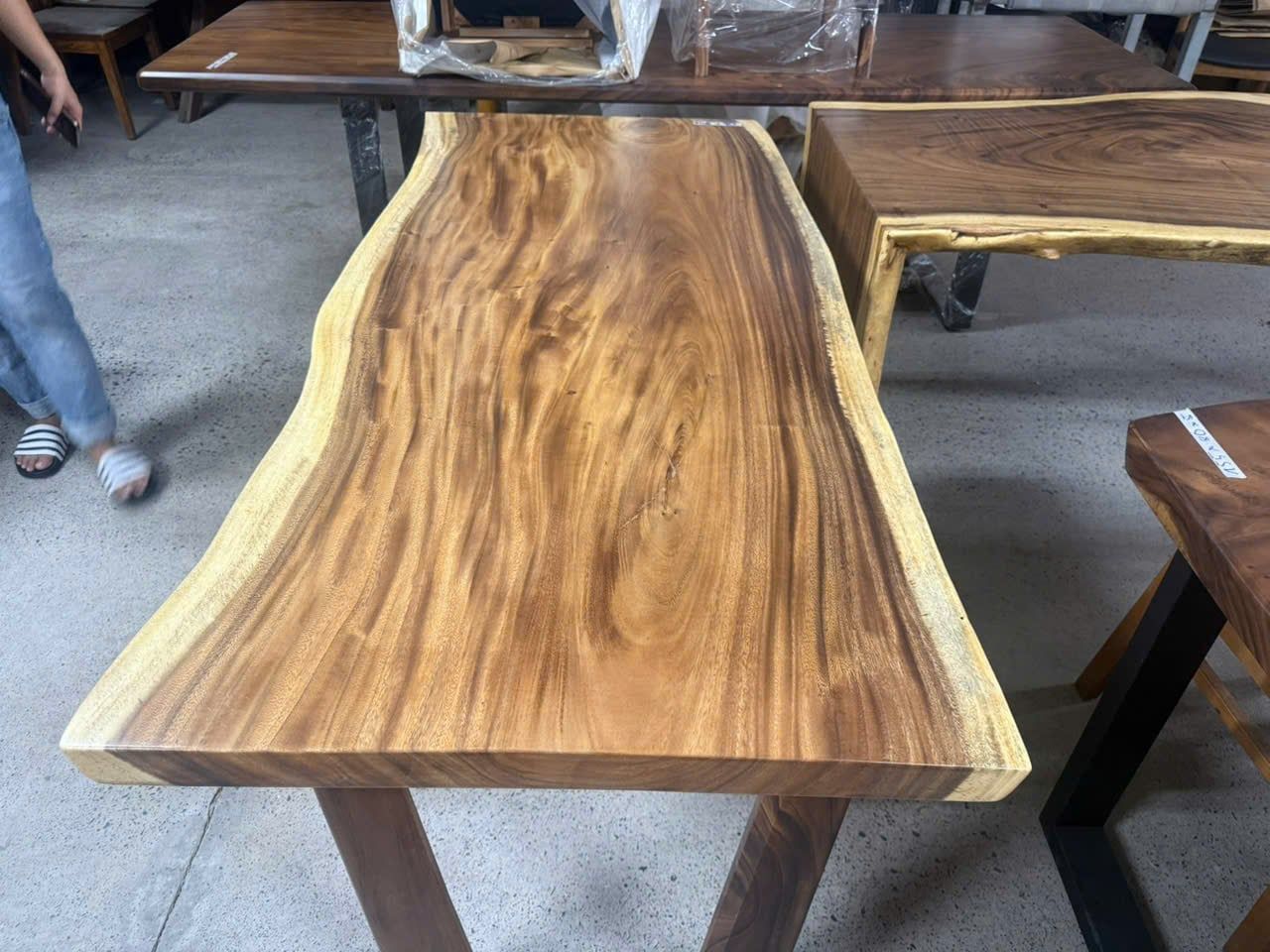  BÀN GỖ ME TÂY 160 x 70 x 5 cm 
