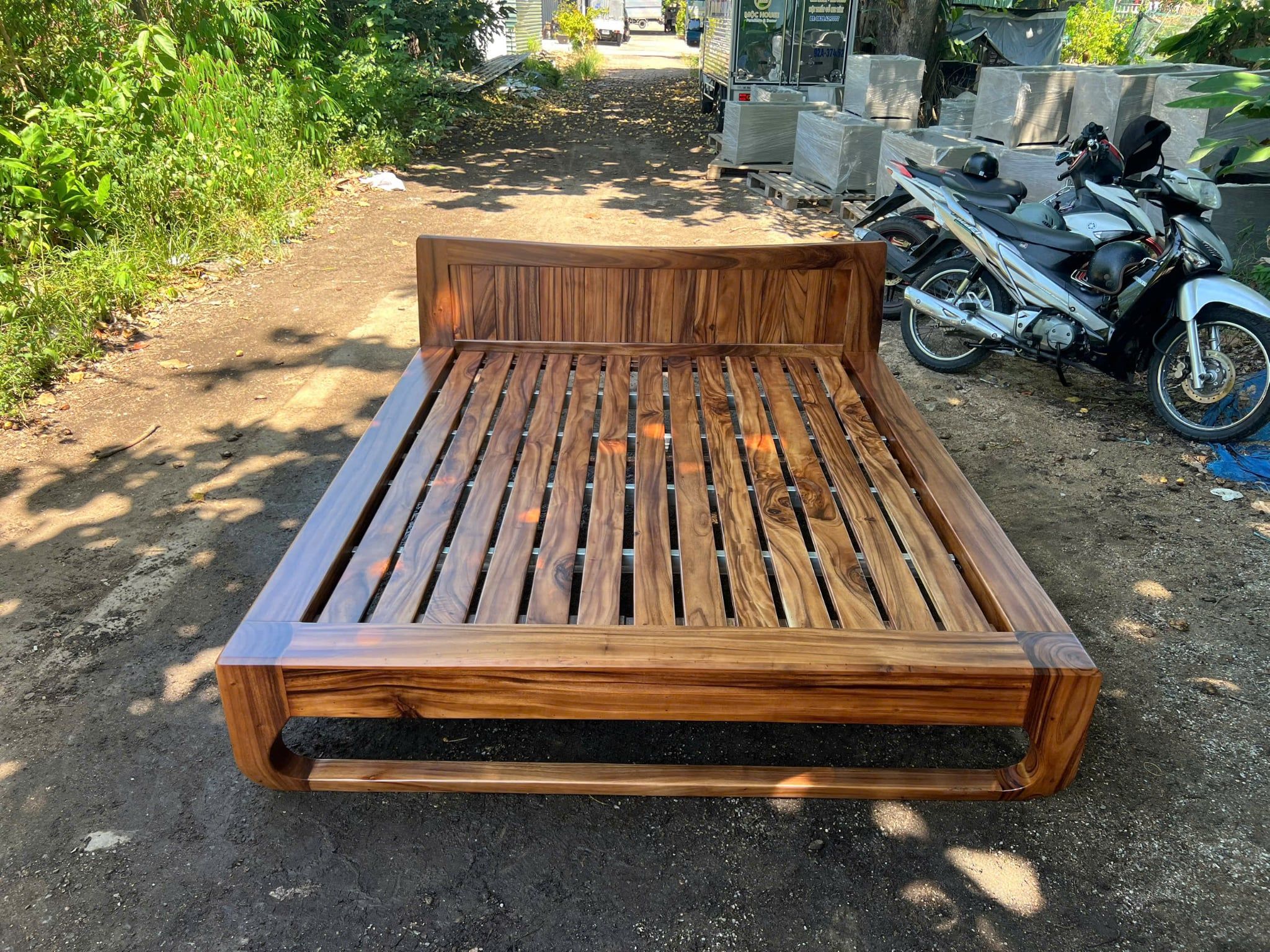  GIƯỜNG GỖ ME TÂY - D200xR160xC40 - 002 