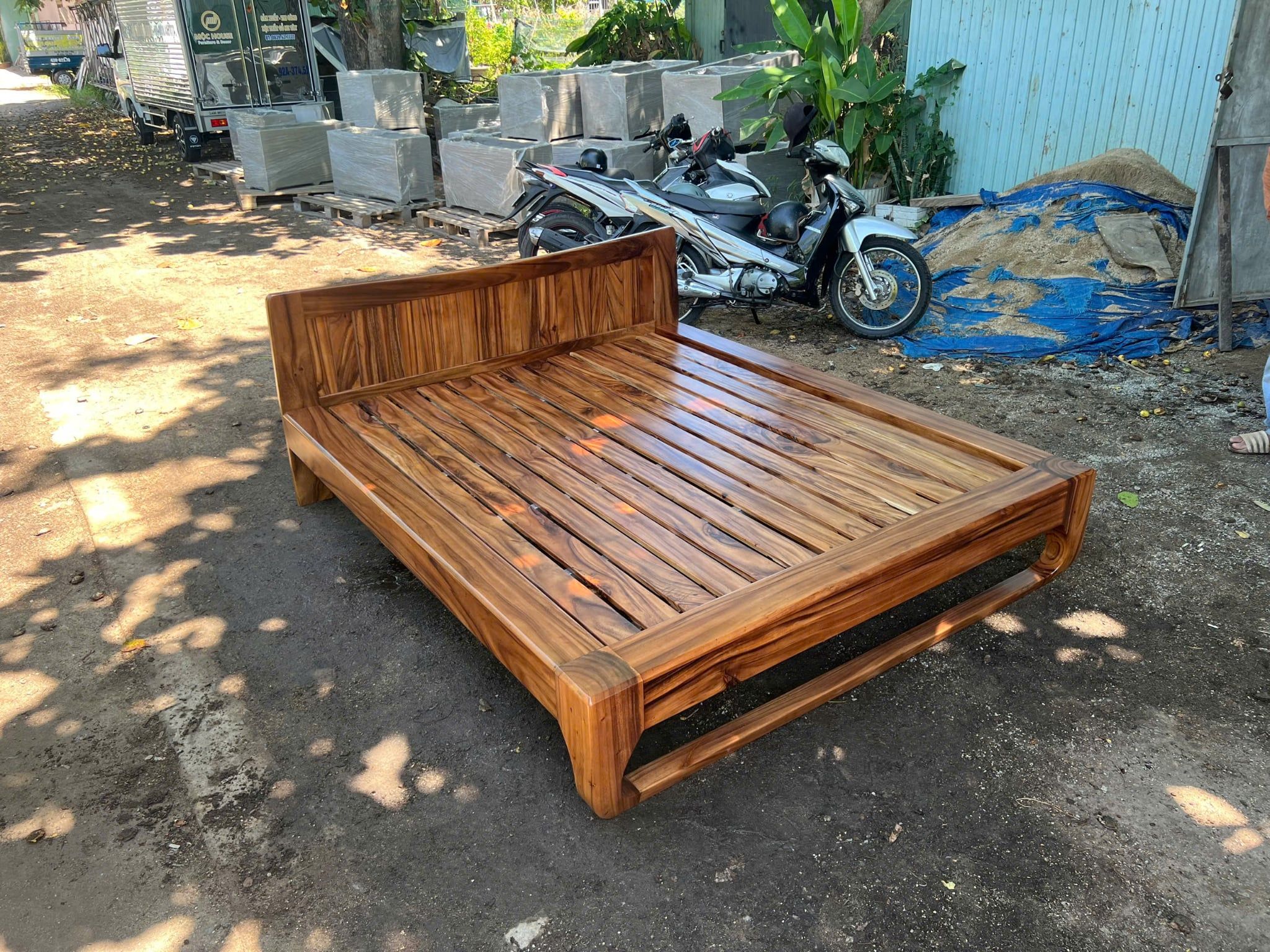  GIƯỜNG GỖ ME TÂY - D200xR160xC40 - 002 