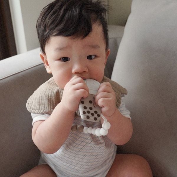 Loulou Lollipop Gặm Nướu Silicone Kèm Dây Đeo, Giúp Giảm Đau Và Ngứa Nướu Cho Bé