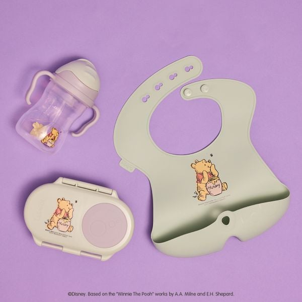 b.box Set Hộp Đựng Đồ Ăn Vặt, Yếm Ăn Dặm & Bình Nước Phiên Bản Winnie the Pooh Cho Bé