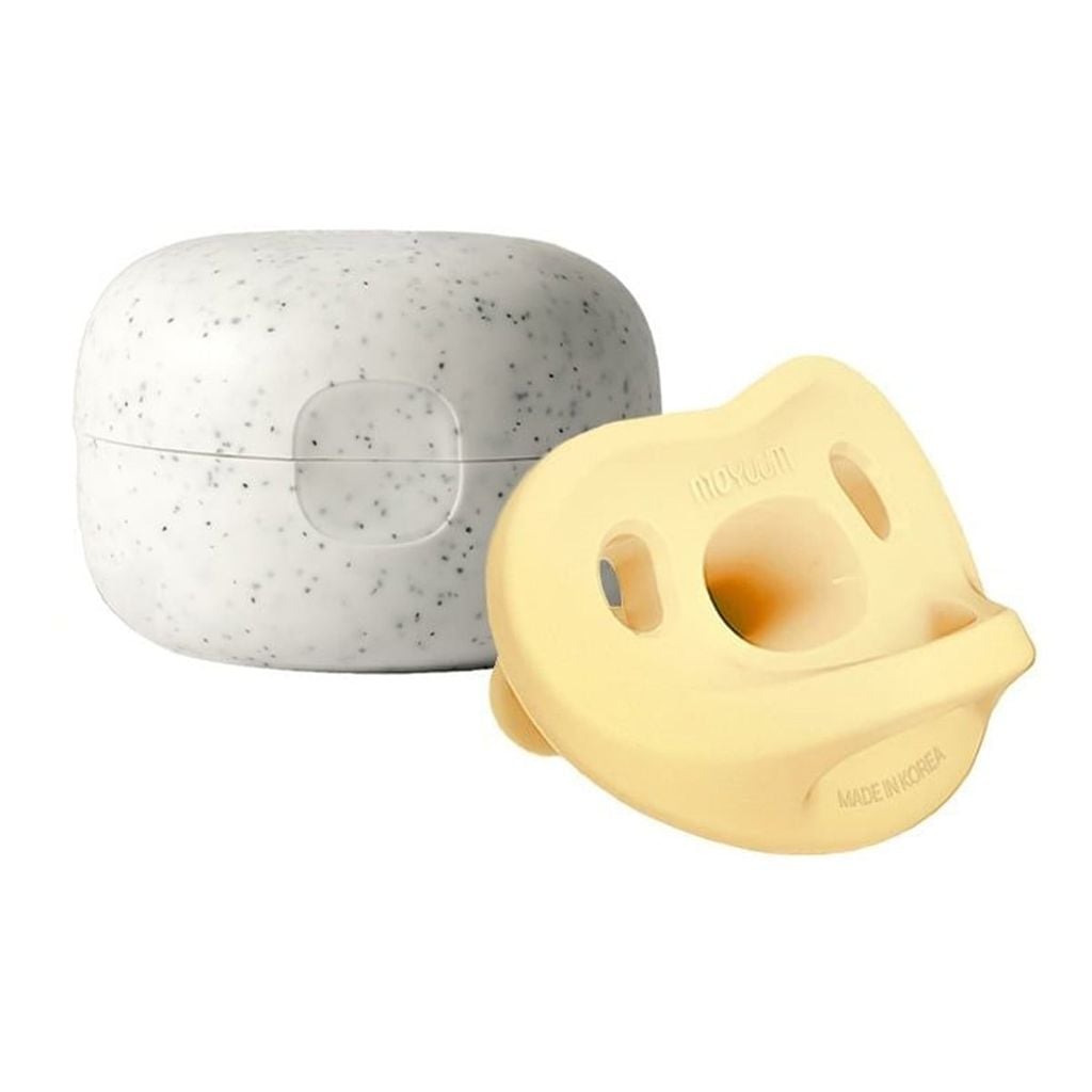 MOYUUM NÚM TI SILICONE CHO BÉ, TẶNG KÈM HỘP ĐỰNG TIỆN LỢI