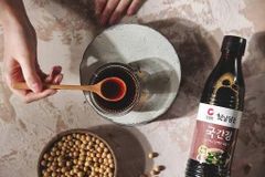 Nước tương dùng nấu canh Daesang Hàn Quốc (500ml)