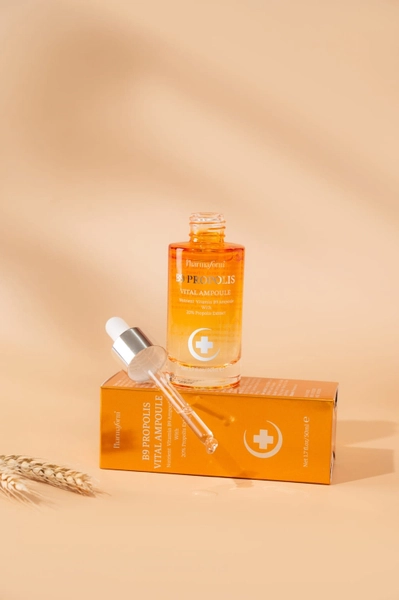 Tinh Chất Keo Ong Tái Tạo Phục Hồi Da Pharmaform B9 Propolis Vital Ampoule