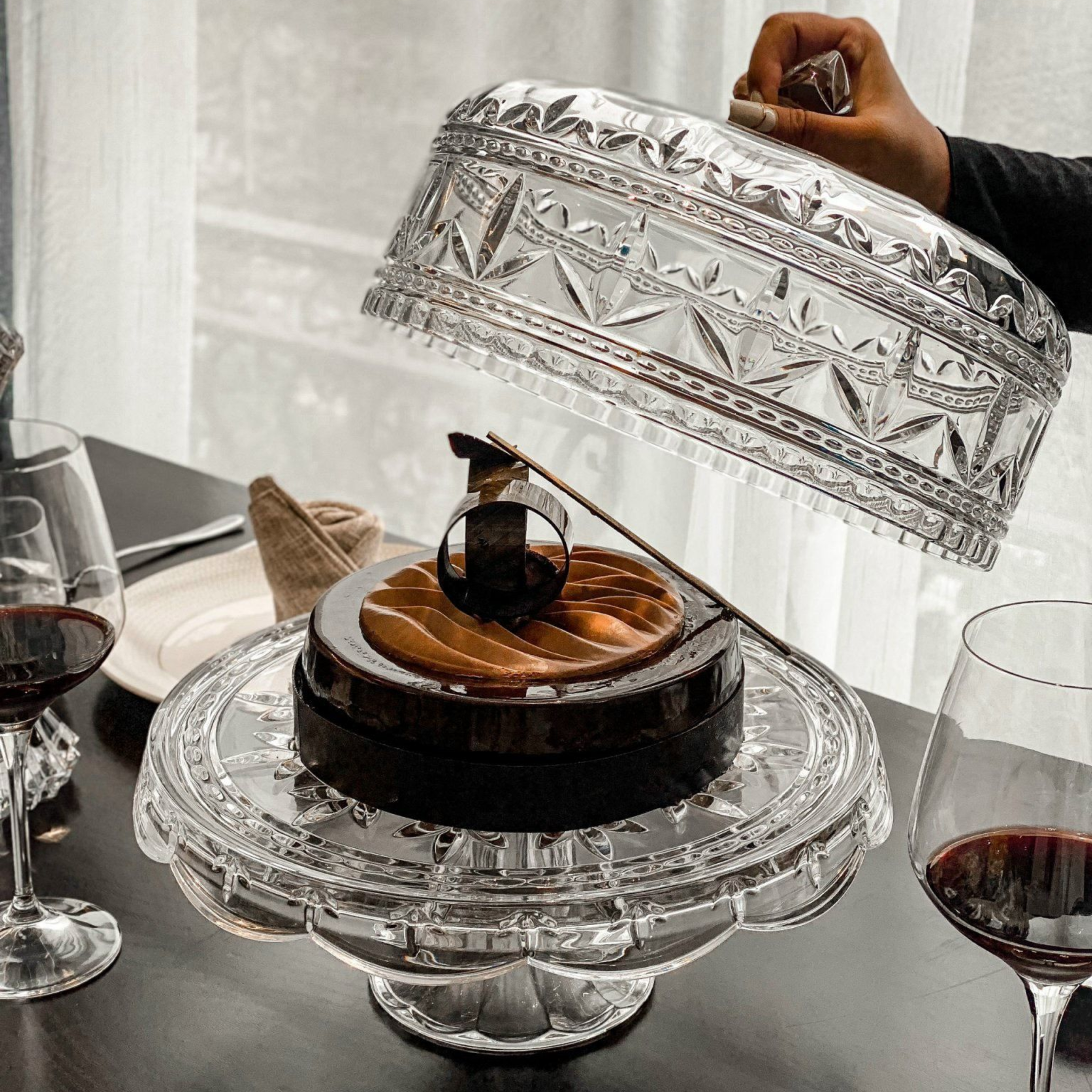  Chân bồng pha lê có nắp Tulip 