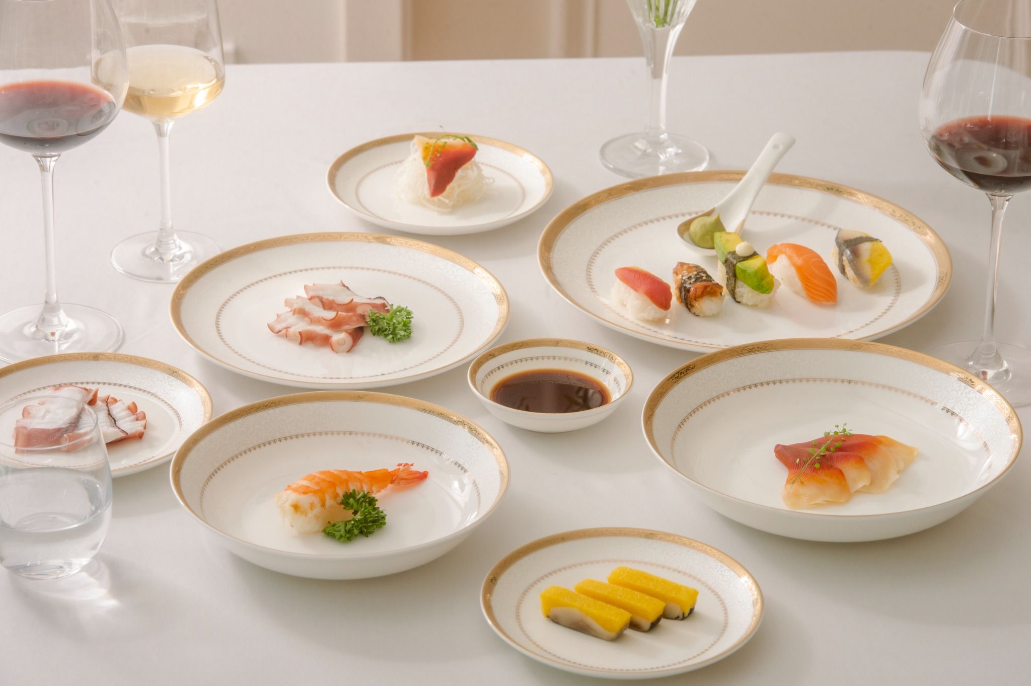  Bộ đồ ăn sứ xương hoàng gia anh 