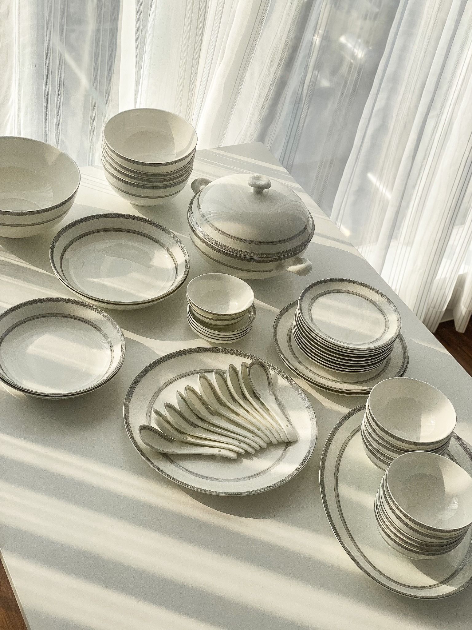  Bộ đồ ăn sứ xương bạch kim anh 