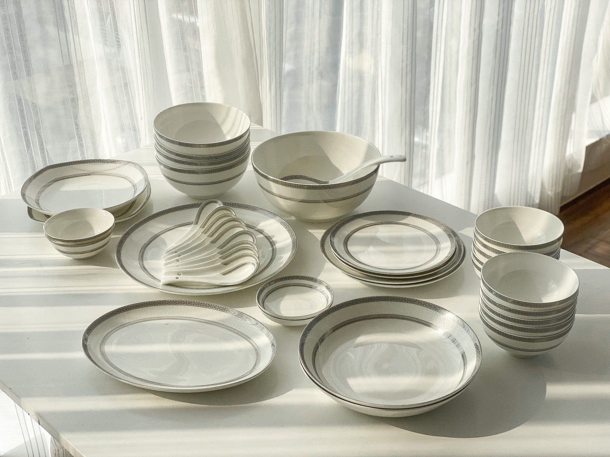  Bộ đồ ăn sứ xương bạch kim anh 