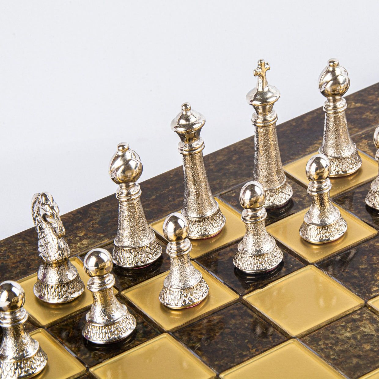  Bộ bàn cờ Classic Metal Staunton nâu 44cm (Gold/Silver) Manopoulos 