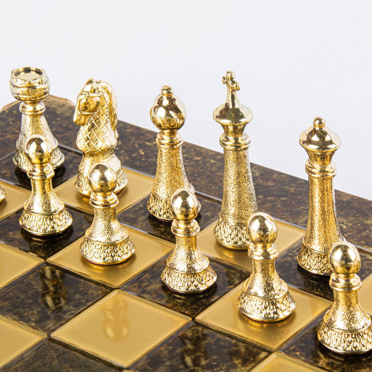  Bộ bàn cờ Classic Metal Staunton nâu 44cm (Gold/Silver) Manopoulos 
