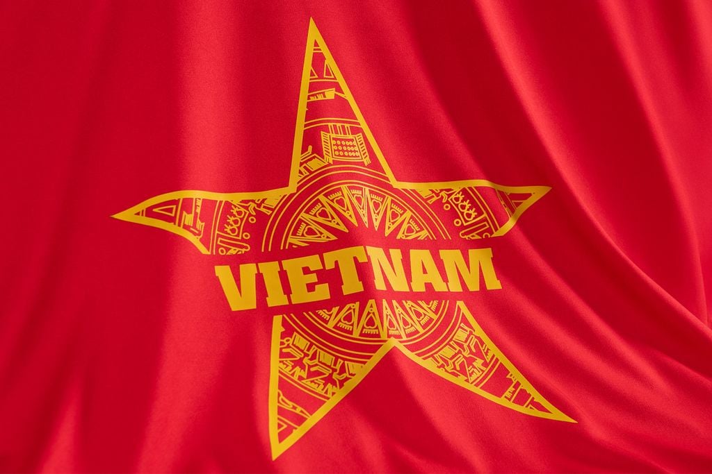 Áo Cổ Động Việt Nam Người Lớn