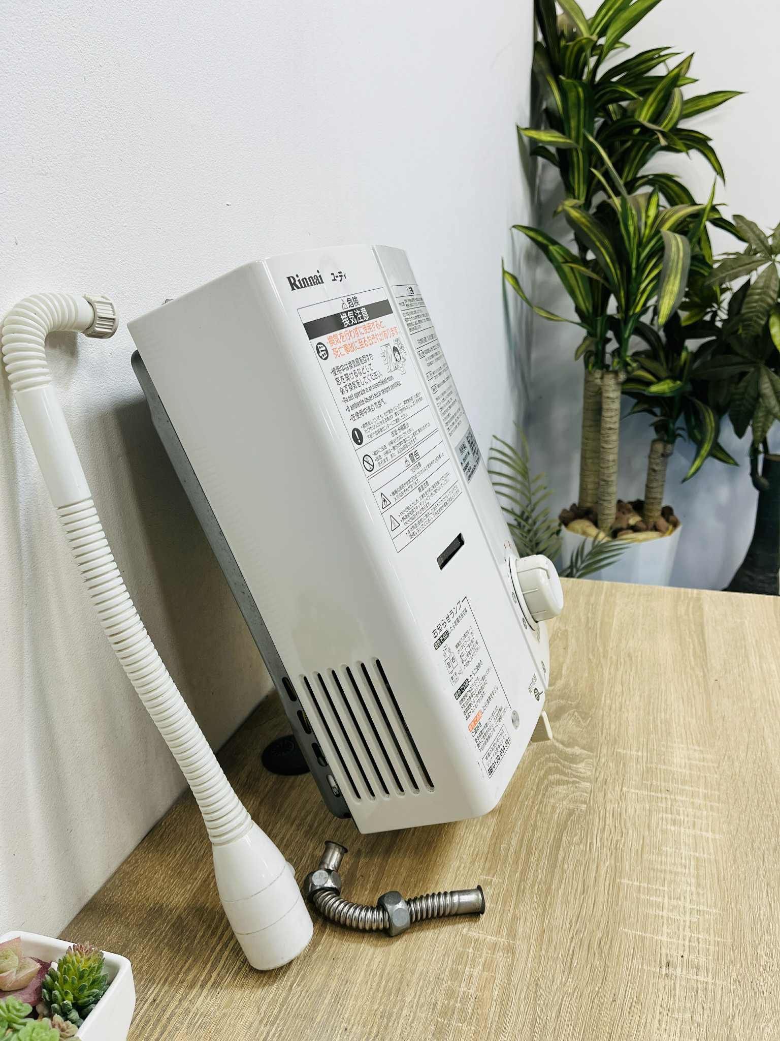 Water heater Lp B 11 Rinnai T1705 – Hallo Japan Recycle Store