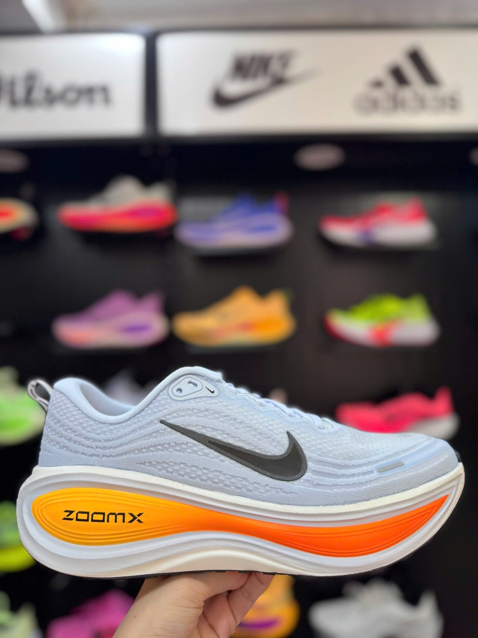 Giày Chạy Bộ Nike Vomero Plus - HV8150 404