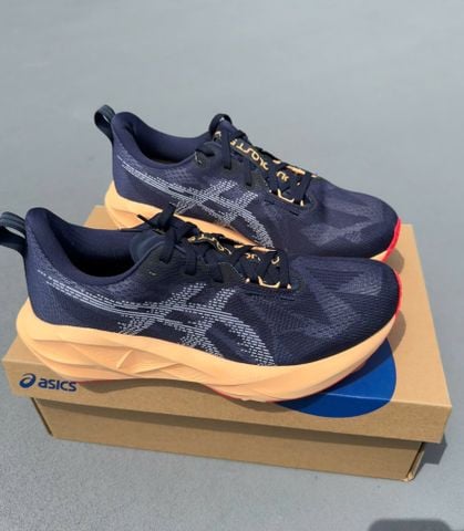  Giày Chạy Bộ ASICS Novablast 5 - 1011B975 404 