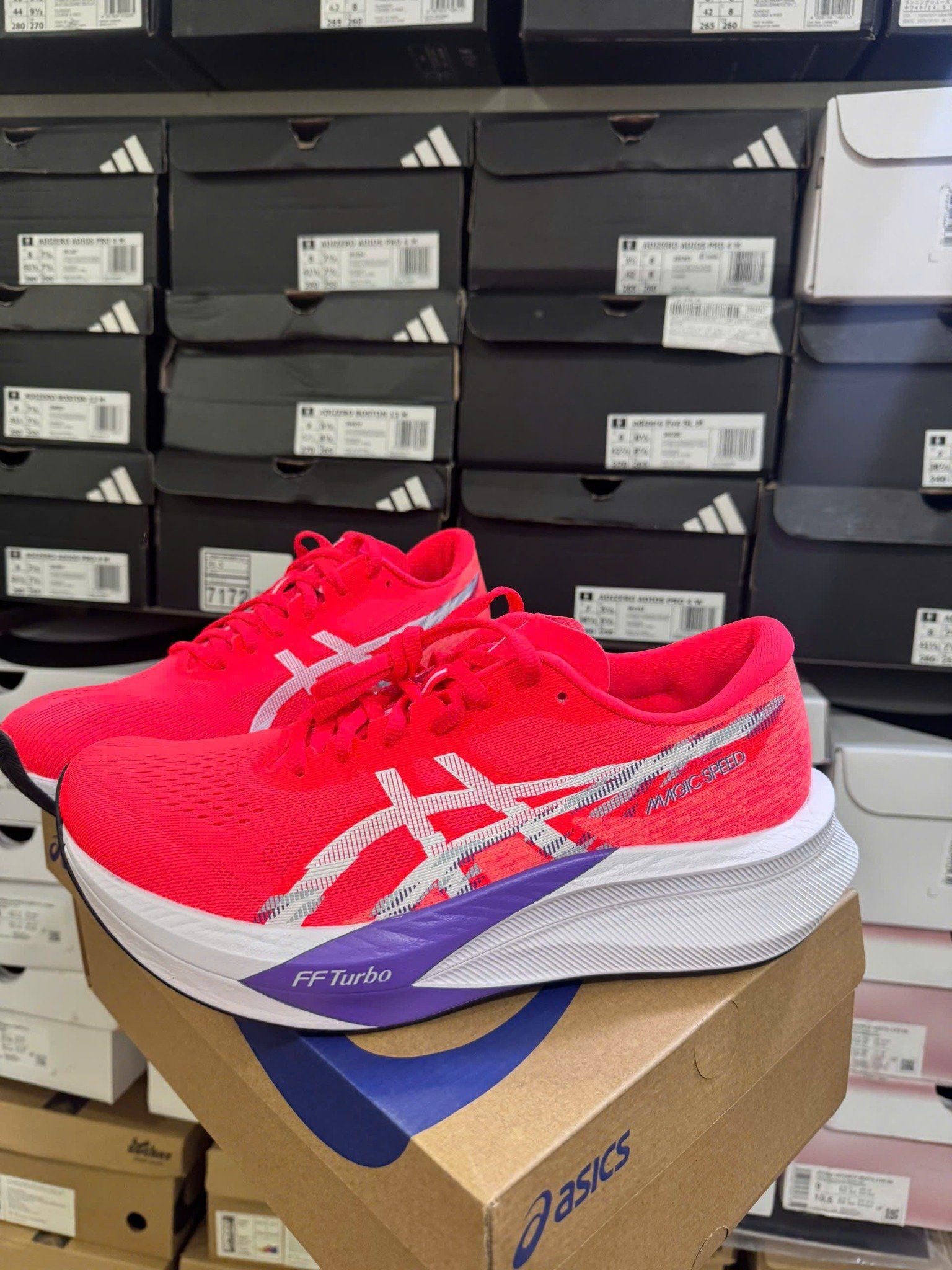 Giày chạy bộ ASICS MAGIC SPEED 4 - 1011B875 600