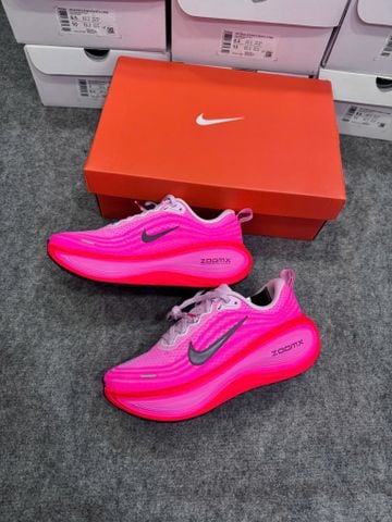  Giày Chạy Bộ Nike Vomero Plus Nữ Hồng - HV8154 604 