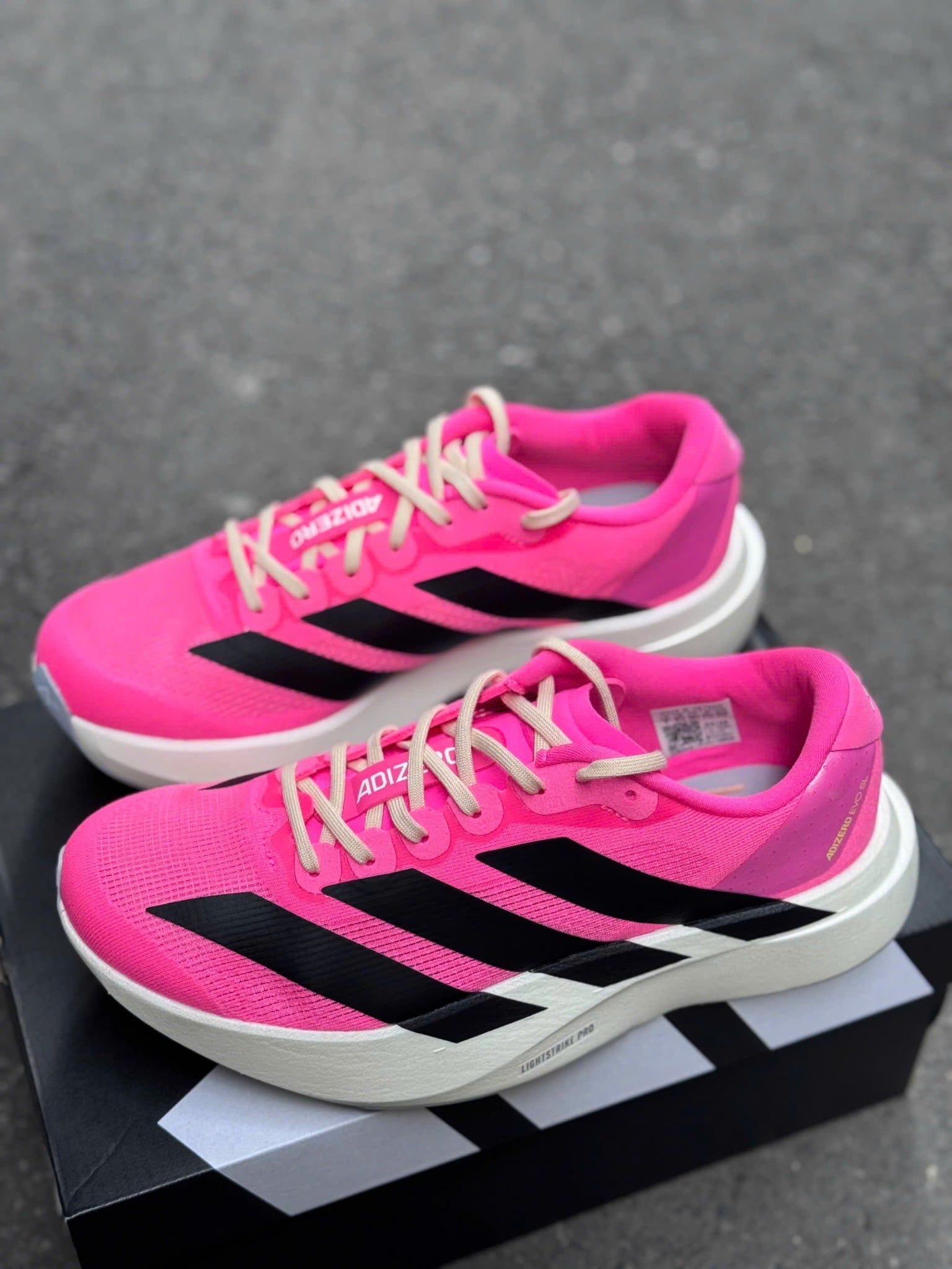 Giày chạy bộ Adidas Adizero Evo SL Pink - JS4455