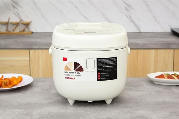 Nồi cơm điện tử Toshiba 1.8 lít RC-18DR4TVN-W- Trắng