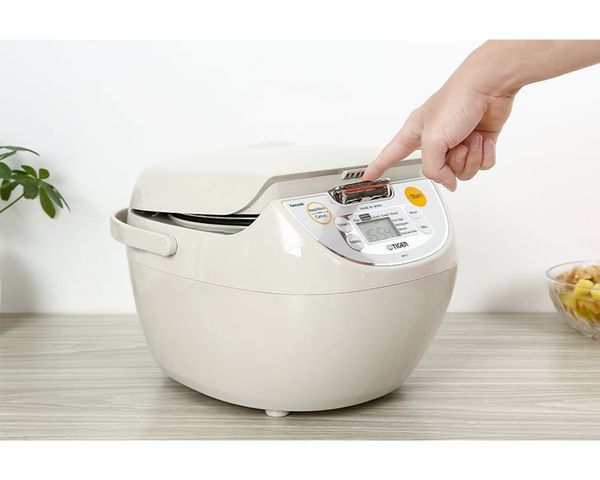 Nồi cơm điện tử Tiger 1 lít JBV-S10W