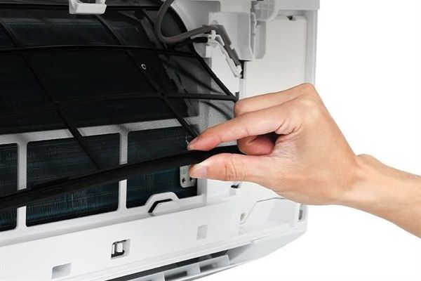 Máy lạnh Aqua Inverter 1.5 HP AQA-RV13QA3