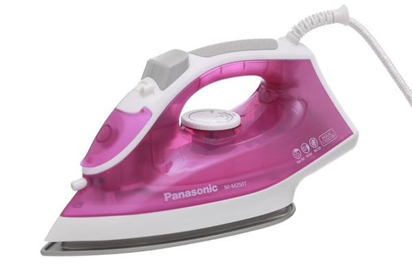 Bàn ủi Panasonic NI-M250TPRA