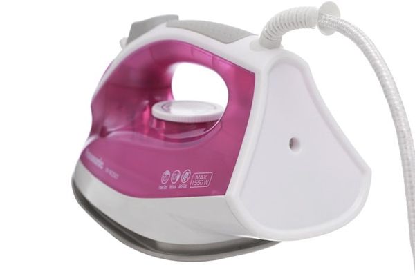 Bàn ủi Panasonic NI-M250TPRA
