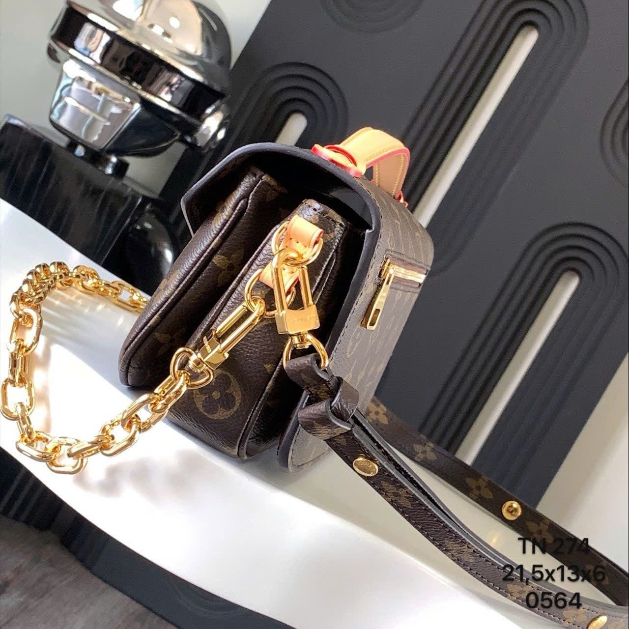 Túi Nữ Louis Vuitton - TNTT231