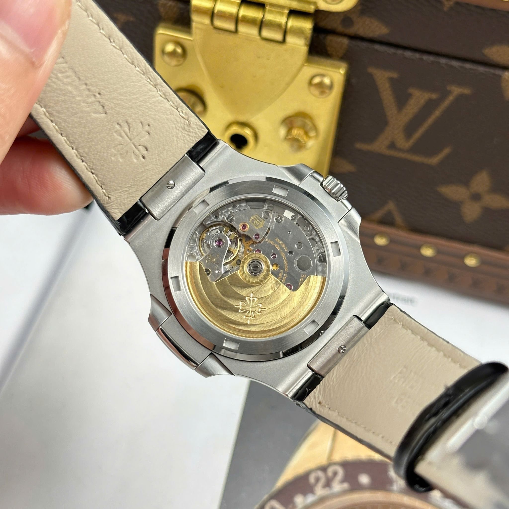 PATEK PHILIPPE NAUTILUS 40 MM - Đồng Hồ Patek Philippe - Nam - DHNTT585