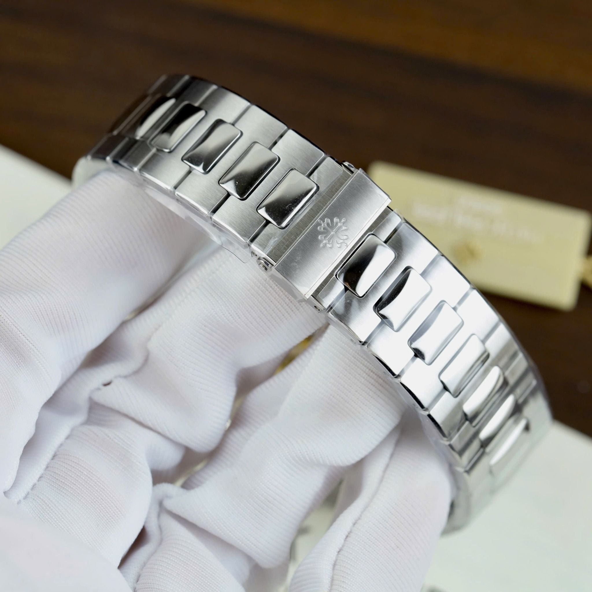 PATEK PHILIPPE NAUTILUS 40 MM - Đồng Hồ Patek Philippe - Nam - DHNTT465