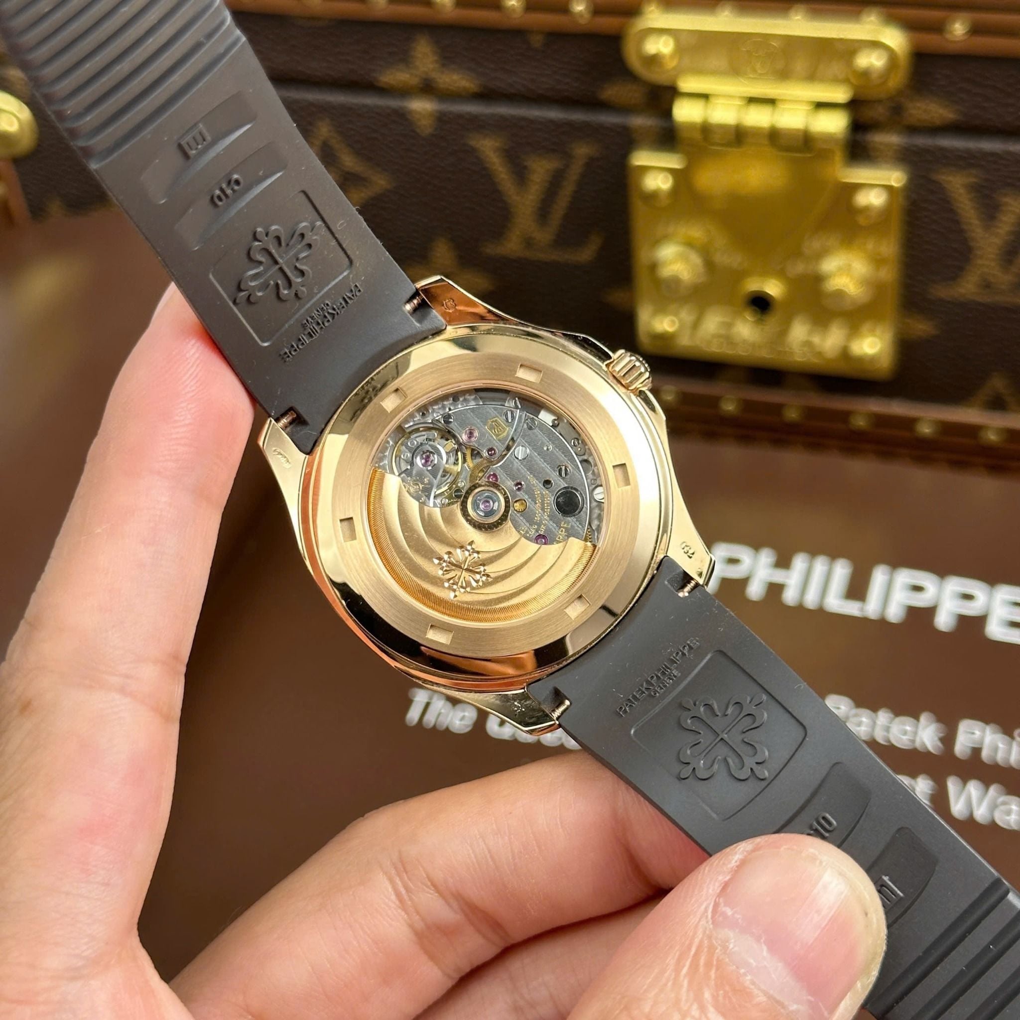 PATEK PHILIPPE AQUANAUT 41 MM - Đồng Hồ Patek Philippe - Nam - DHNTT1539