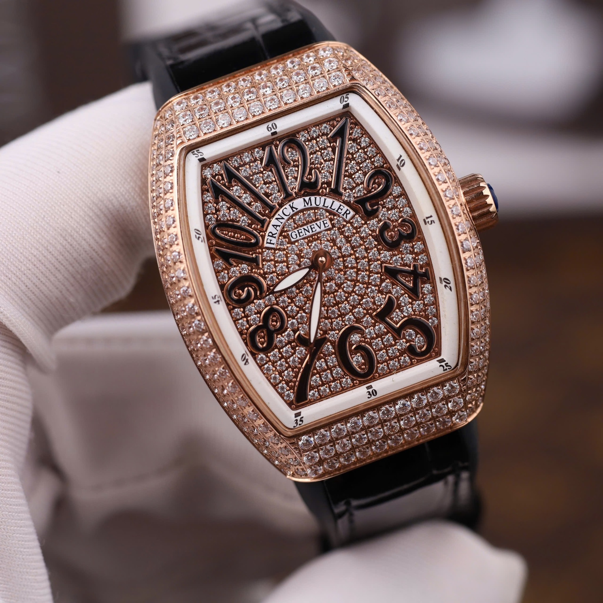 FRANCK MULLER VANGUARD LADY V32 - Đồng Hồ Franck Muller - Nữ - DHTT173