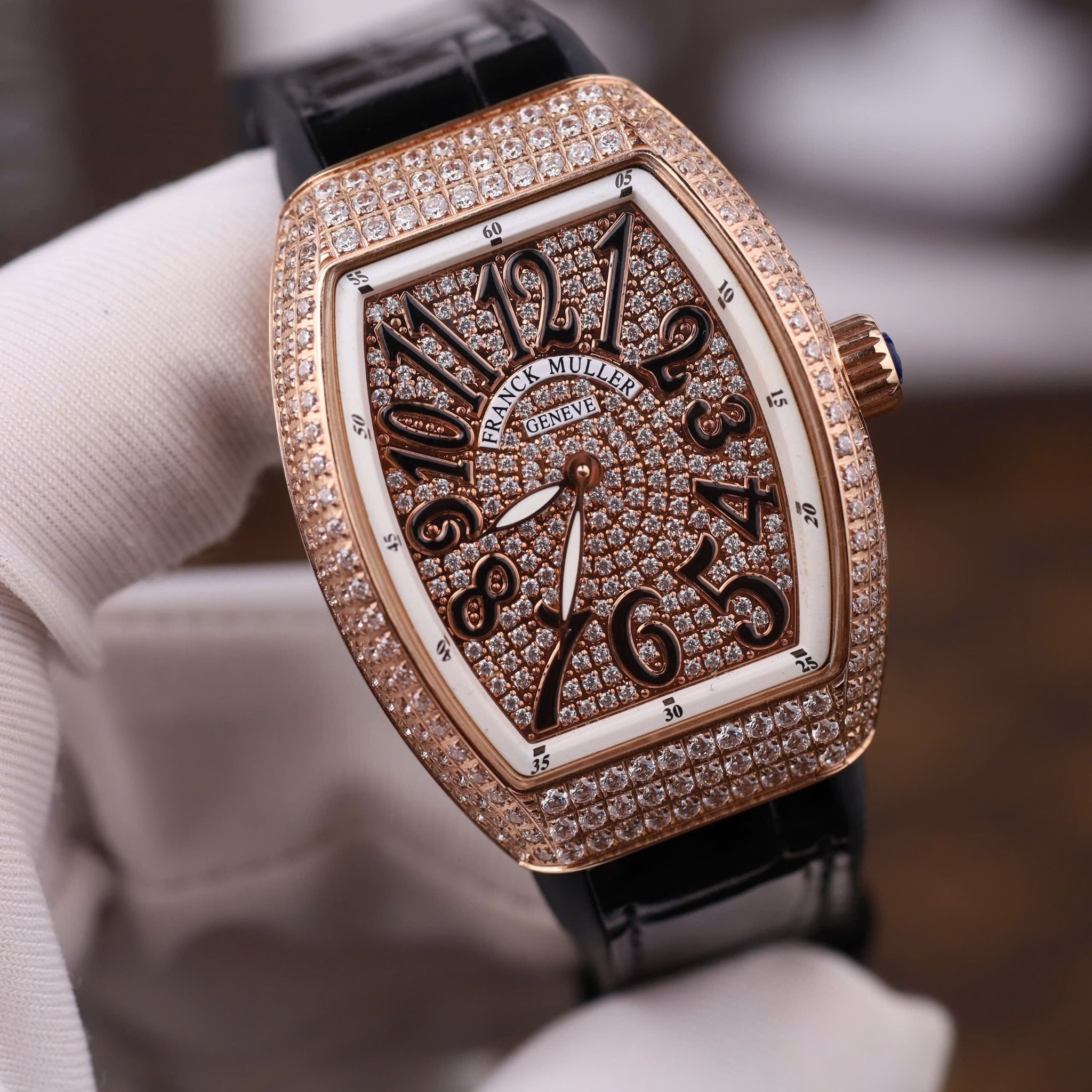FRANCK MULLER VANGUARD LADY V32 - Đồng Hồ Franck Muller - Nữ - DHTT173