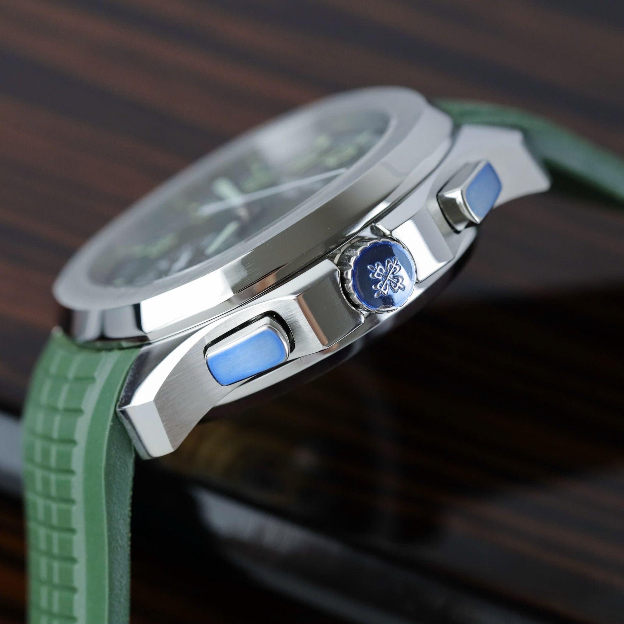 PATEK PHILIPPE AQUANAUT 42 MM - Đồng Hồ Patek Philippe - Nam - DHNTT659