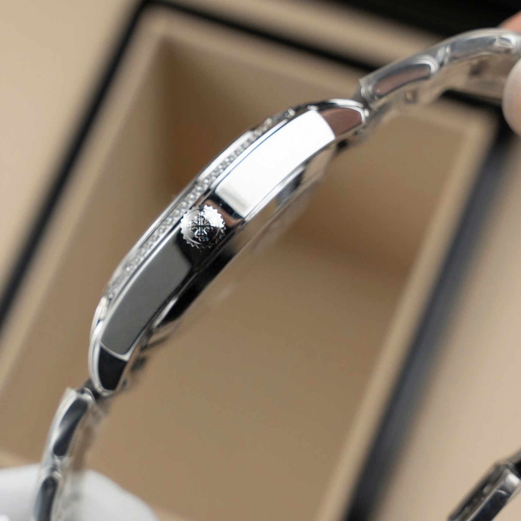 PATEK PHILIPPE TWENTY~4 36 MM - Đồng Hồ Patek Philippe - Nữ - DHTT561