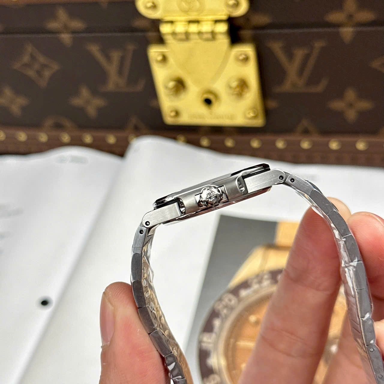 PATEK PHILIPPE NAUTILUS 32 MM - Đồng Hồ Patek Philippe - Nữ - DHTT100