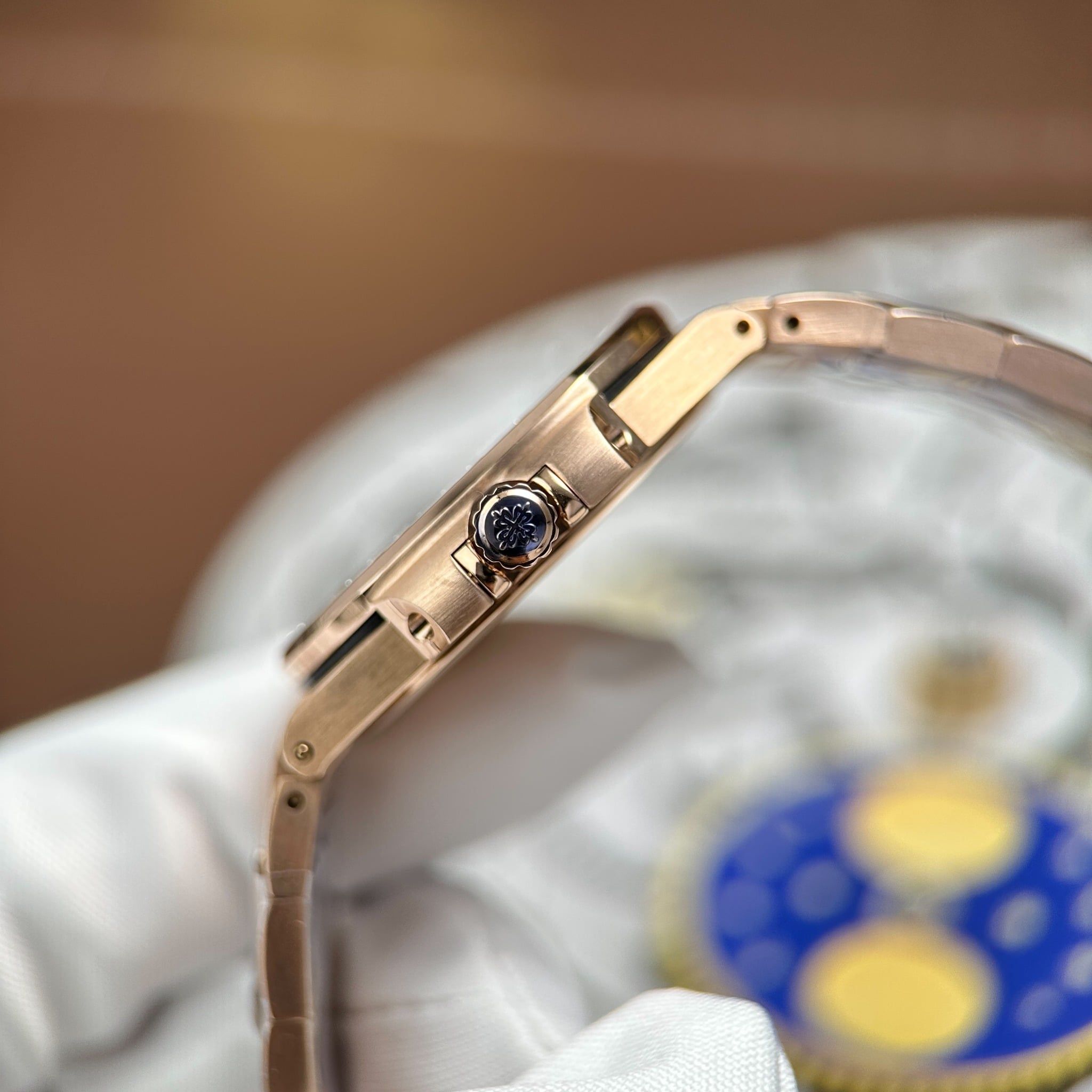 PATEK PHILIPPE NAUTILUS 32 MM - Đồng Hồ Patek Philippe - Nữ - DHTT629